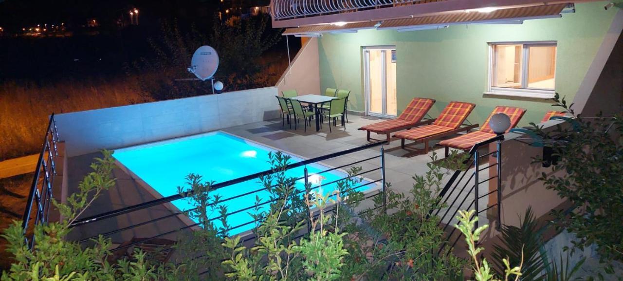 Apartment M&M With Private Pool Kučine 外观 照片