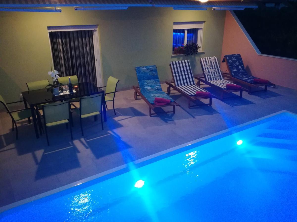Apartment M&M With Private Pool Kučine 外观 照片